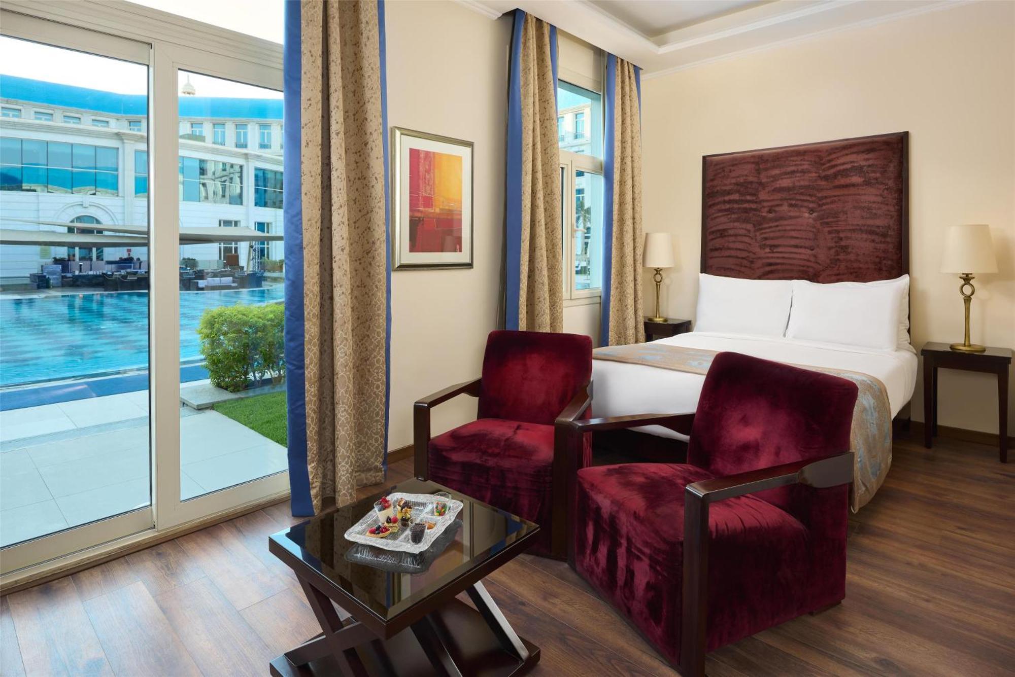 Royal Maxim Palace Kempinski Hotel
