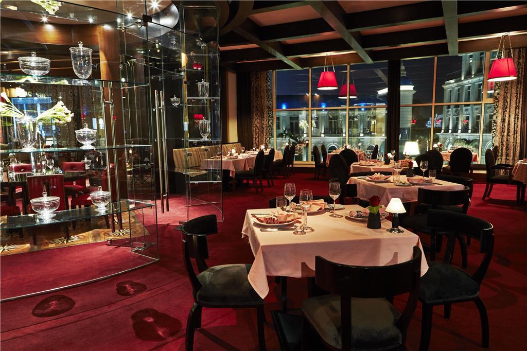Hotel Royal Maxim Palace Kempinski 5*
